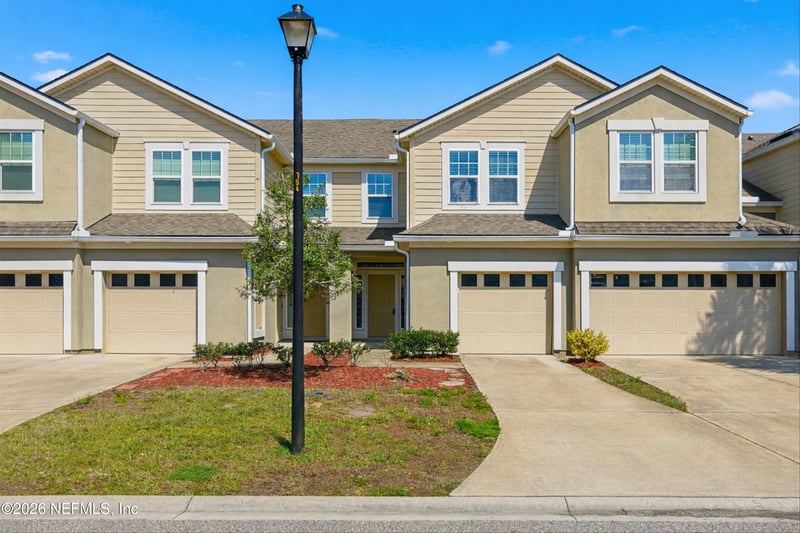 152 Nelson Ln, St Johns, FL 32259