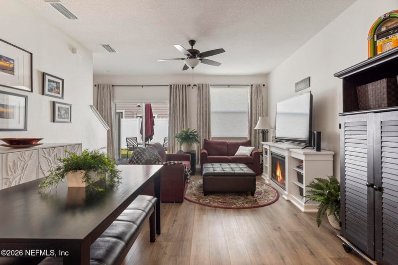 6211 Ryegrass St, Jacksonville, FL 32258