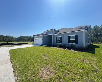 3690 Americana Dr, Green Cove Springs, FL 32043