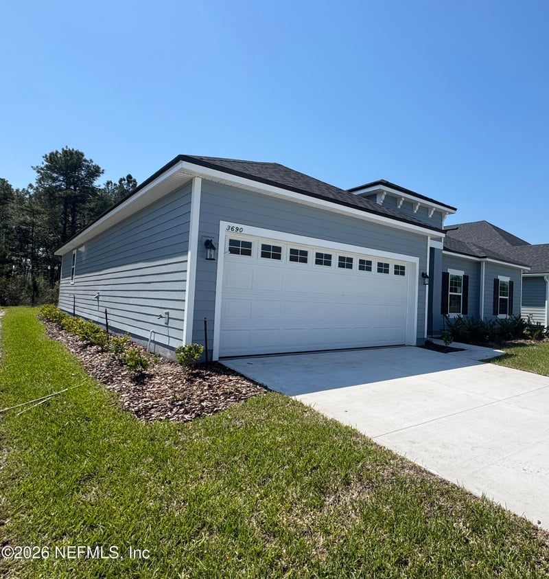 3690 Americana Dr, Green Cove Springs, FL 32043