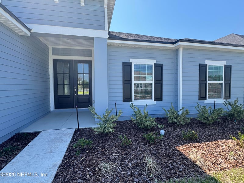 3690 Americana Dr, Green Cove Springs, FL 32043