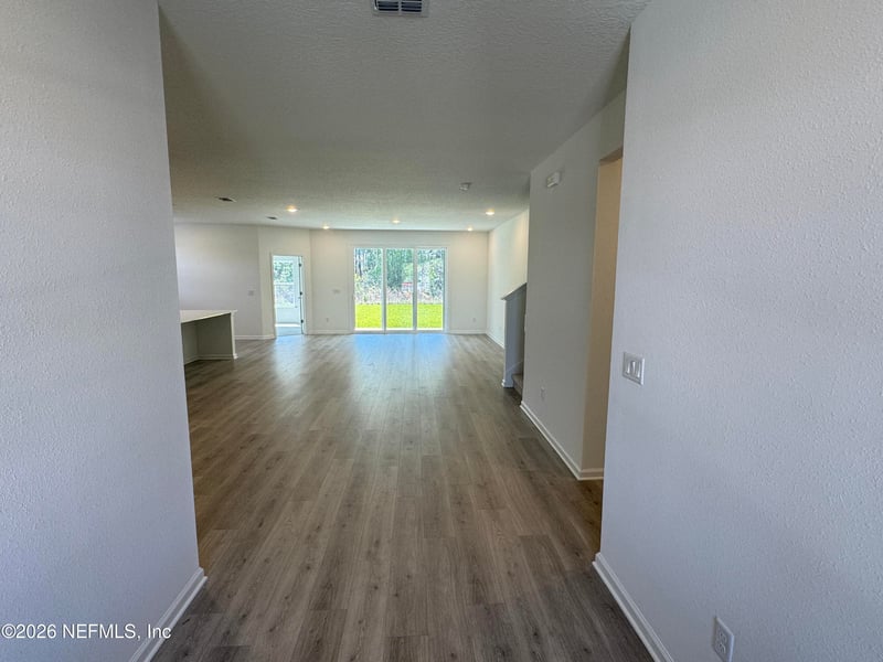 3690 Americana Dr, Green Cove Springs, FL 32043