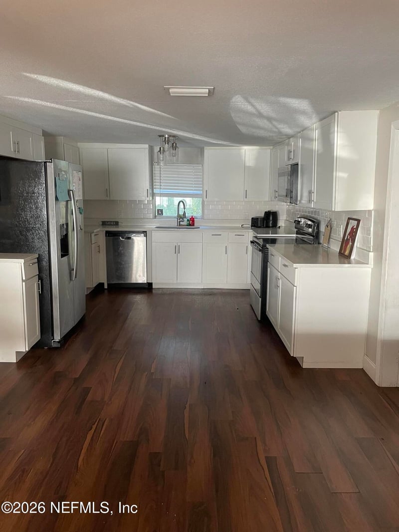 5884 Retha Rd, Jacksonville, FL 32254