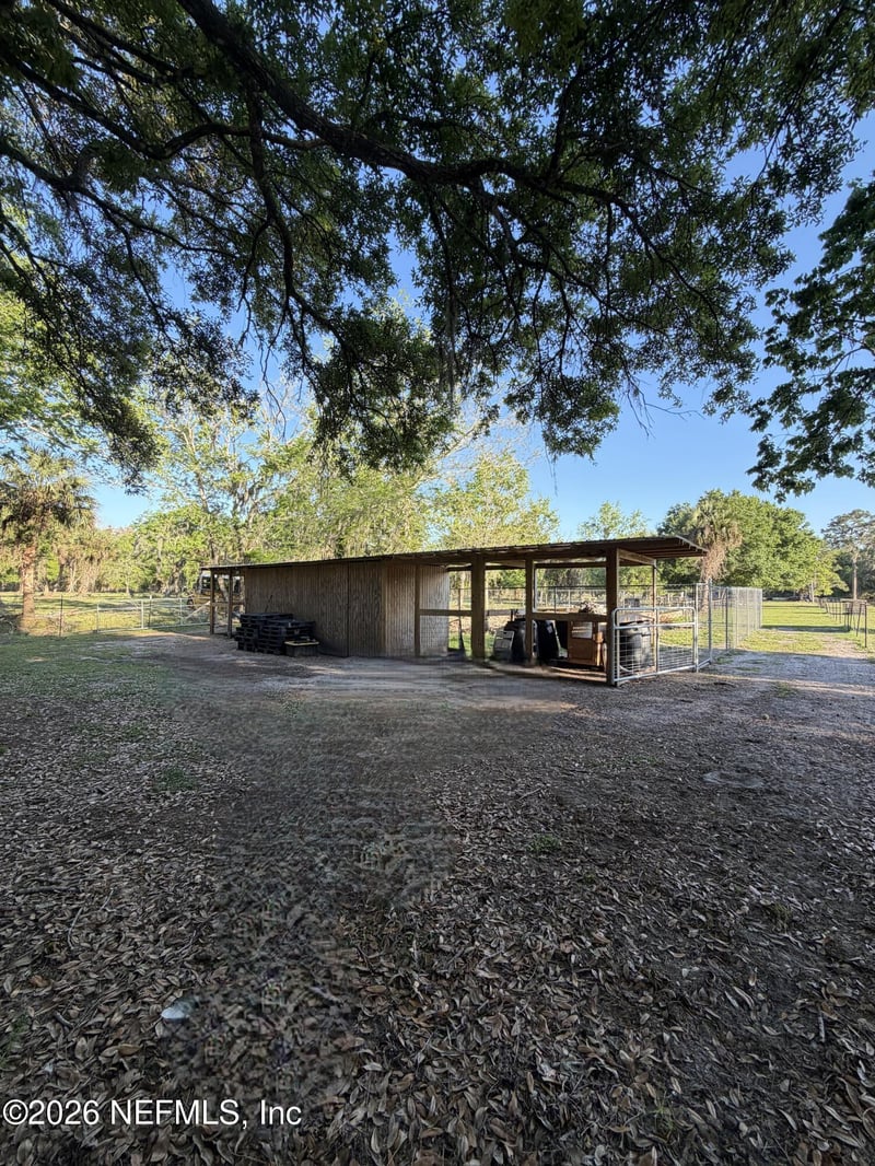 1133 Turnbull Grove Rd, Oak Hill, FL 32759