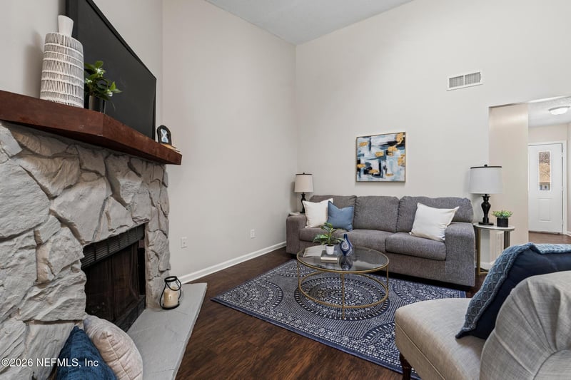 2753 Cavender Ct, Jacksonville, FL 32216