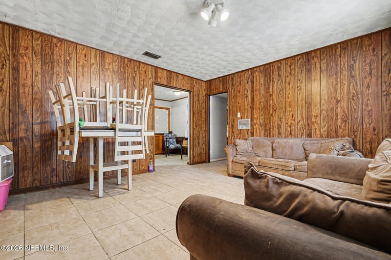 1826 Leon Rd, Jacksonville, FL 32246