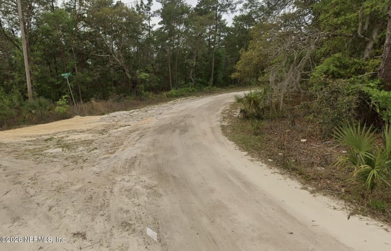 203 Arizona St, Satsuma, FL 32189