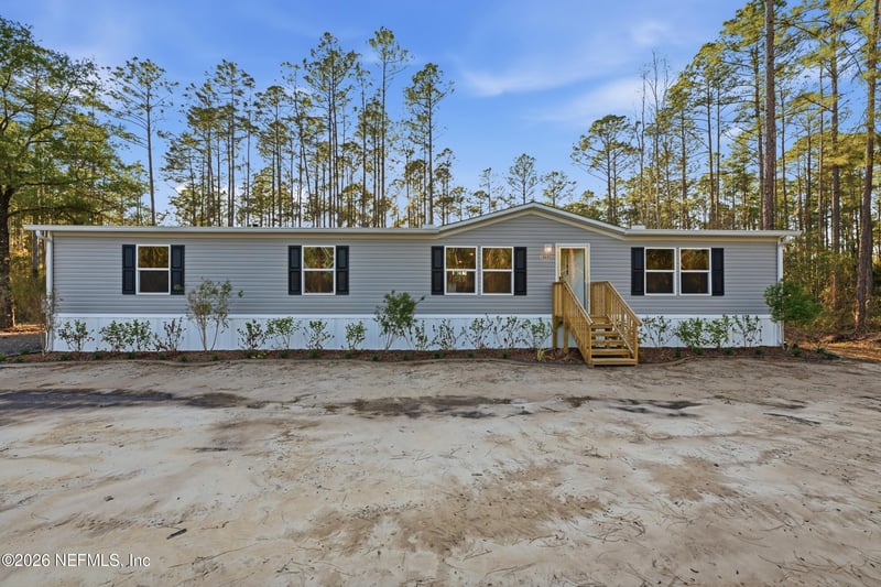 10695 Beckenger Ave, Hastings, FL 32145