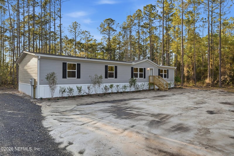 10695 Beckenger Ave, Hastings, FL 32145