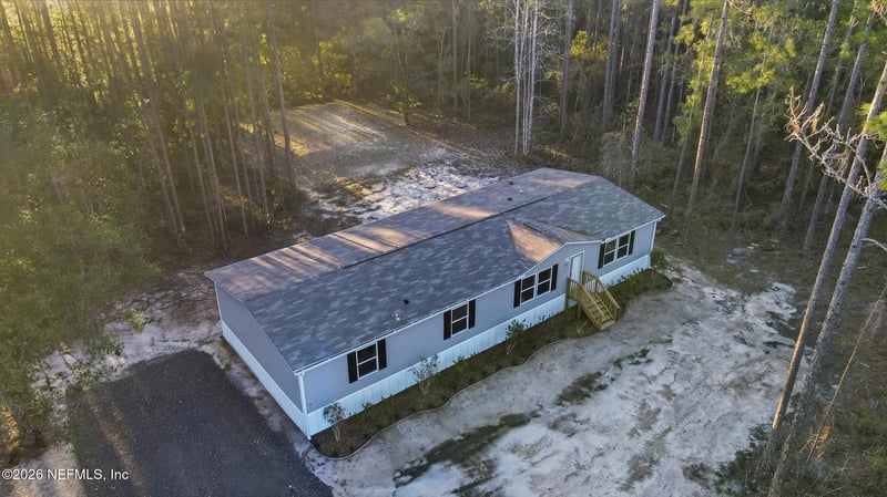 10695 Beckenger Ave, Hastings, FL 32145