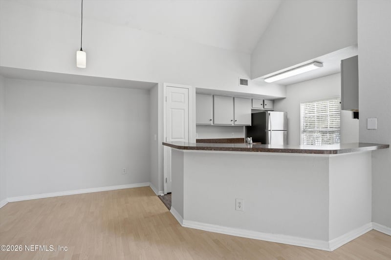 13700 Richmond Park Dr #305, Jacksonville, FL 32224