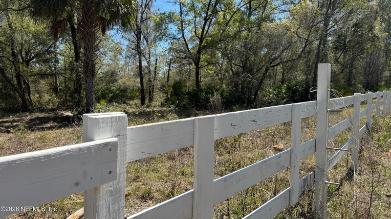 1132 Cousintown Rd, Interlachen, FL 32148