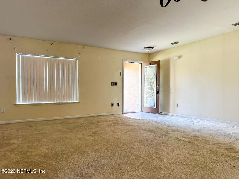 61 Reidsville Dr, Palm Coast, FL 32164