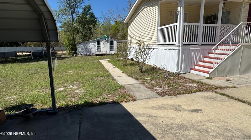 203 Vancouver Cir, Interlachen, FL 32148