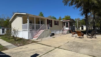 203 Vancouver Cir, Interlachen, FL 32148