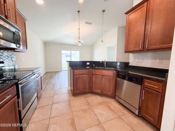 2561 King Louis Dr, Jacksonville, FL 32254
