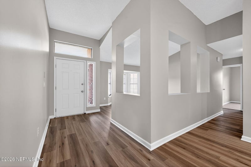 12549 Lochloosa Ln, Jacksonville, FL 32218