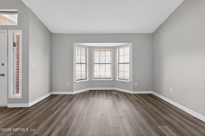 12549 Lochloosa Ln, Jacksonville, FL 32218