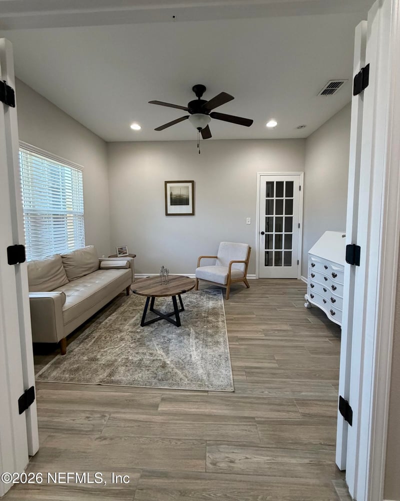 1587 Lockend Rd, Jacksonville, FL 32221