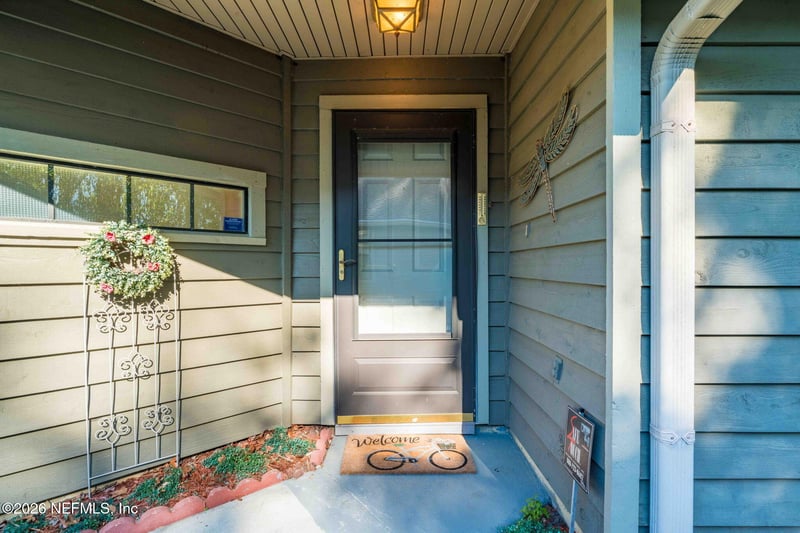 7602 Baymeadows Cir, Jacksonville, FL 32256