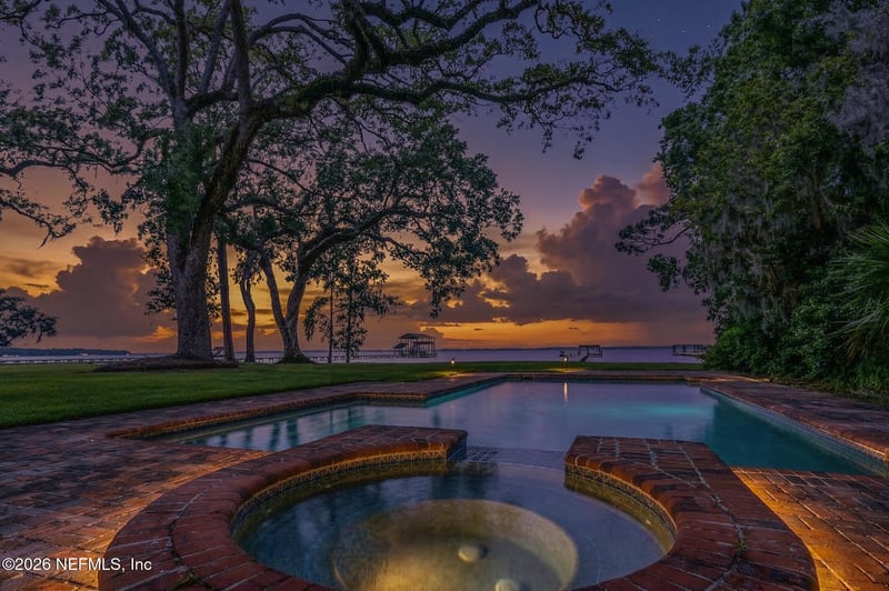 11062 Riverport Dr, Jacksonville, FL 32223