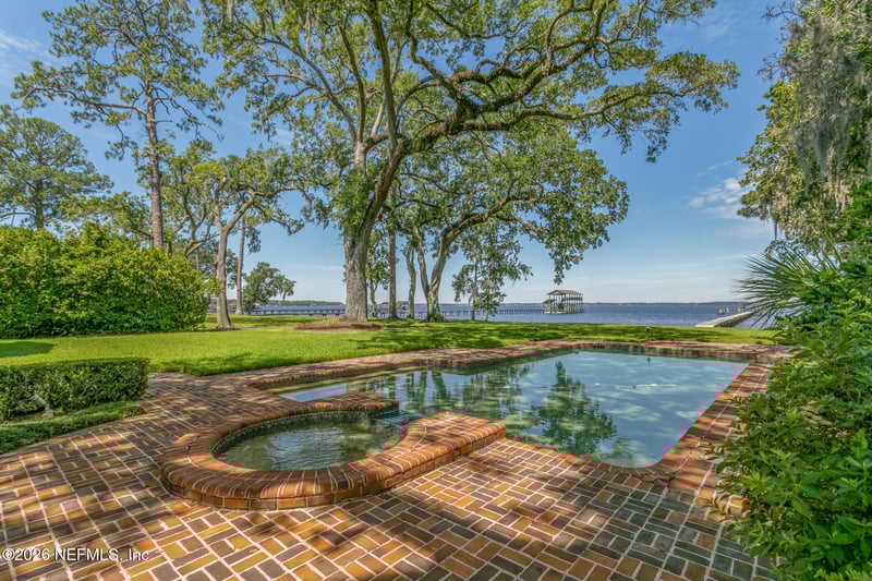 11062 Riverport Dr, Jacksonville, FL 32223