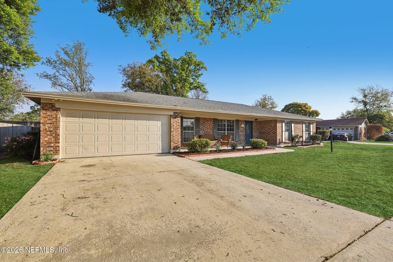 8243 Worm Wood Rd, Jacksonville, FL 32210