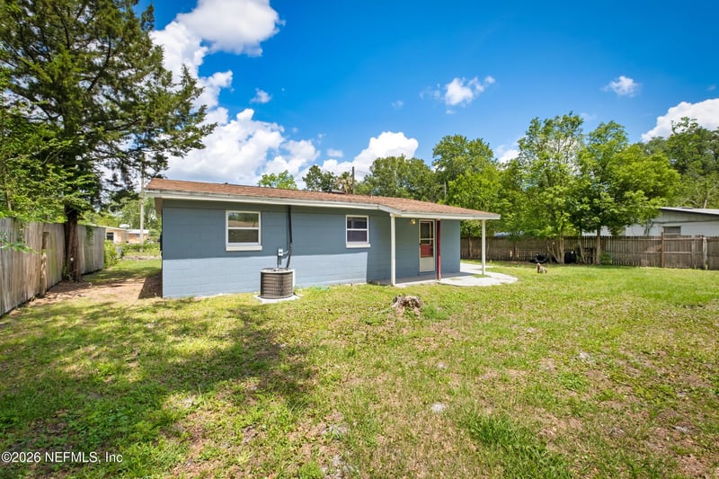 7080 Jacqueline Ct, Jacksonville, FL 32210