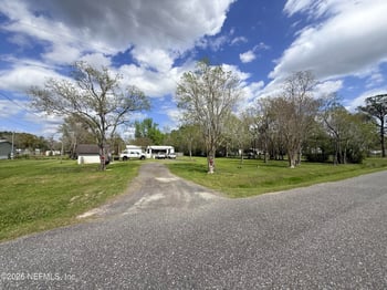 54217 Seagull Dr, Callahan, FL 32011