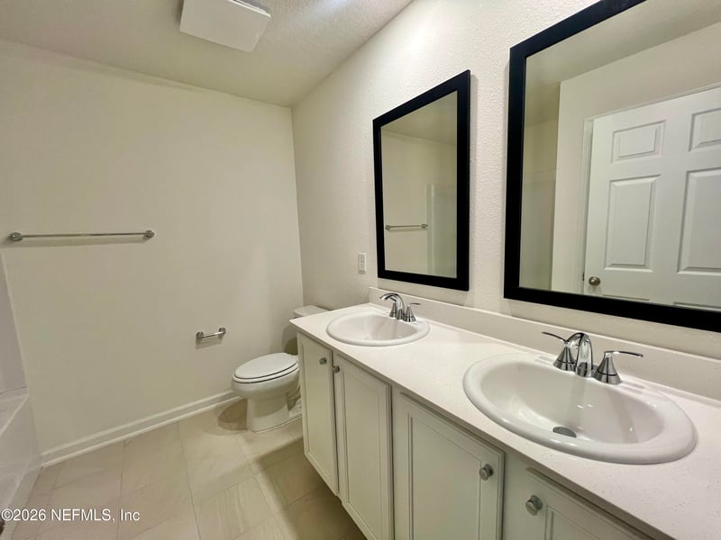 2765 Laurel Falls Dr, Green Cove Springs, FL 32043