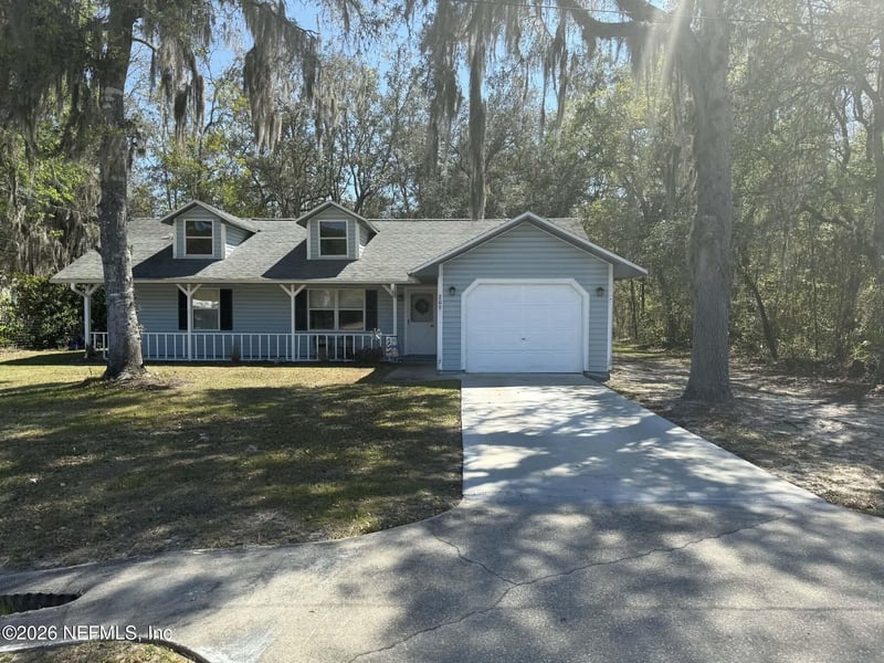 209 Scott St, Interlachen, FL 32148