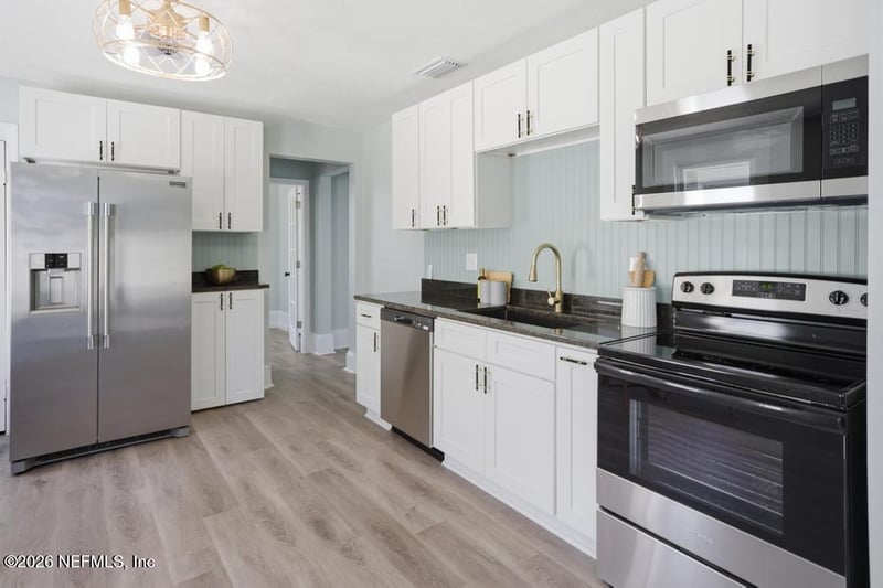 1825 Perry St, Jacksonville, FL 32206