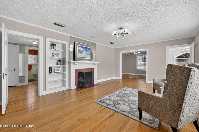 1425 Pinetree Rd, Jacksonville, FL 32207