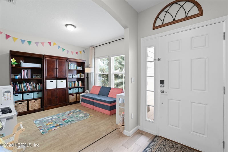 7427 Rock Brook Dr, Jacksonville, FL 32222