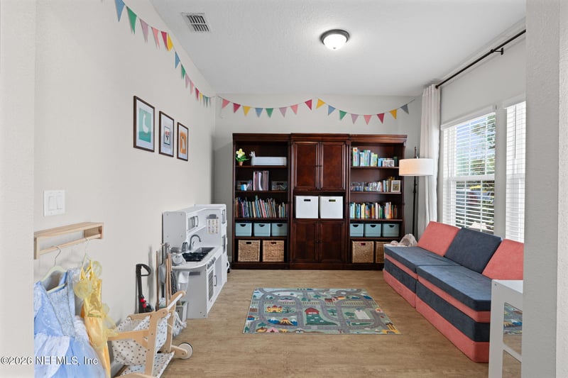 7427 Rock Brook Dr, Jacksonville, FL 32222