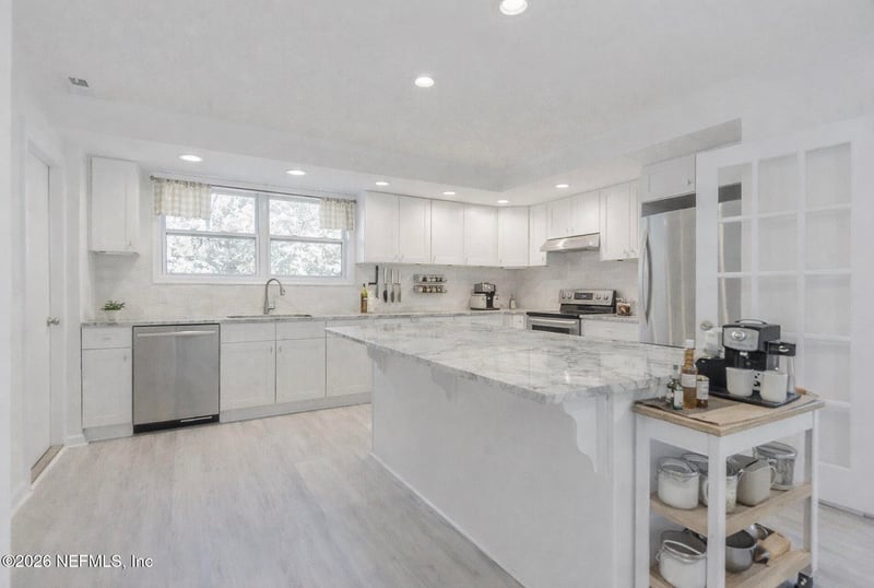 2754 Rainbow Rd, Jacksonville, FL 32217