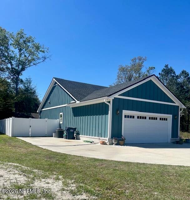 4282 Wolfe Dr, Macclenny, FL 32063