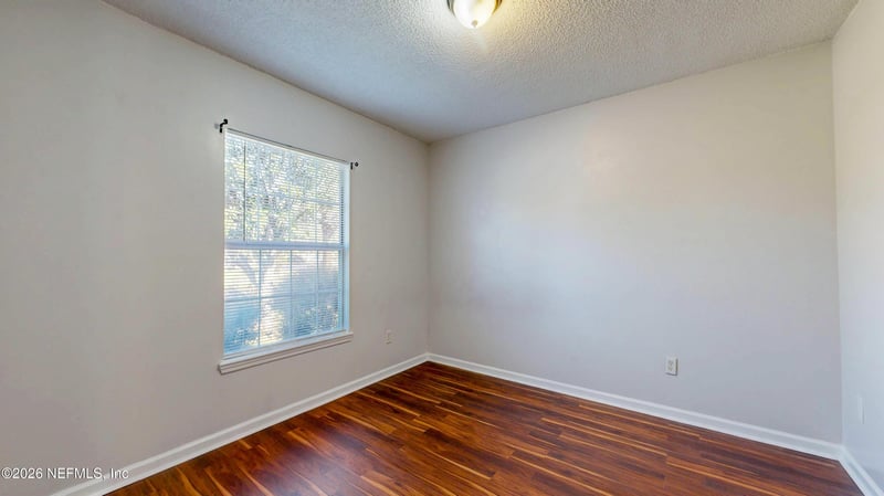 9318 Daniels Mill Dr, Jacksonville, FL 32244