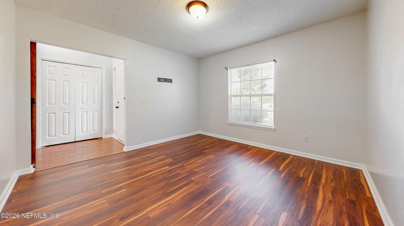 9318 Daniels Mill Dr, Jacksonville, FL 32244