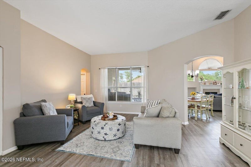 1858 Sentry Oak Ct, Fleming Island, FL 32003