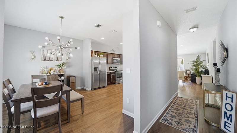 1378 Sarahs Landing Dr, Jacksonville, FL 32221