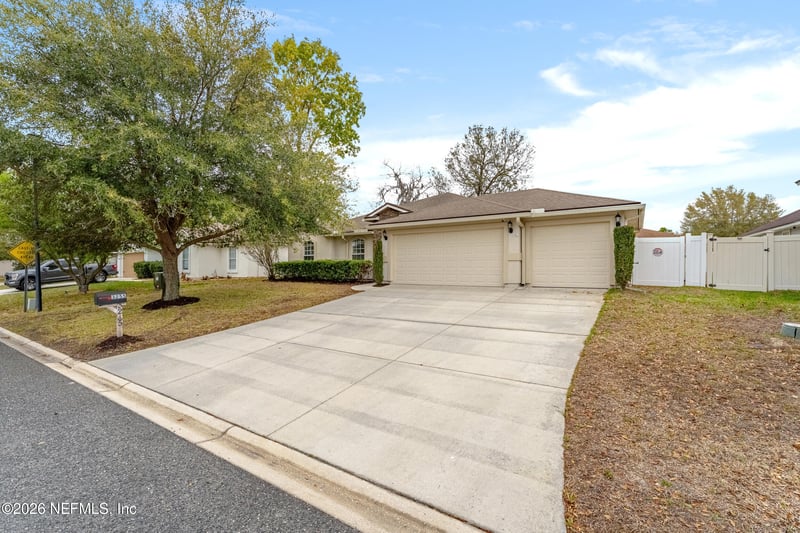 3255 Ginny Lake Dr, Middleburg, FL 32068