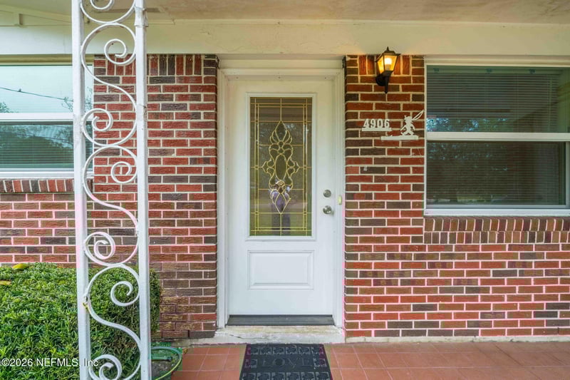 4906 Chivalry Dr, Jacksonville, FL 32208