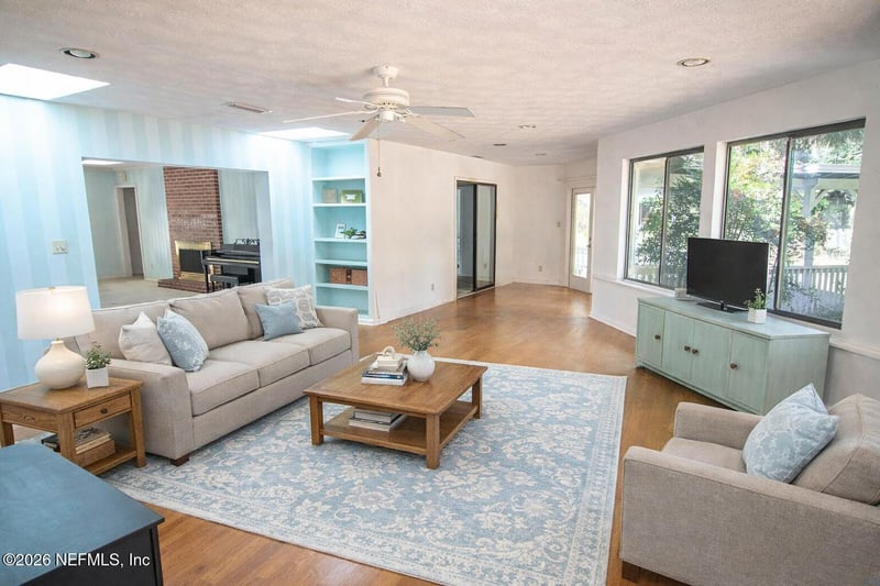 6116 Trout St, Melrose, FL 32666