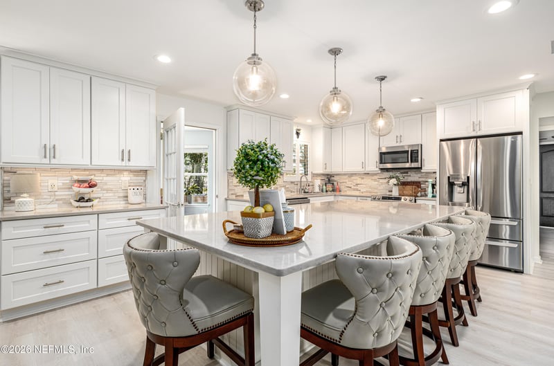 2280 Oak Forest Dr, Jacksonville Beach, FL 32250