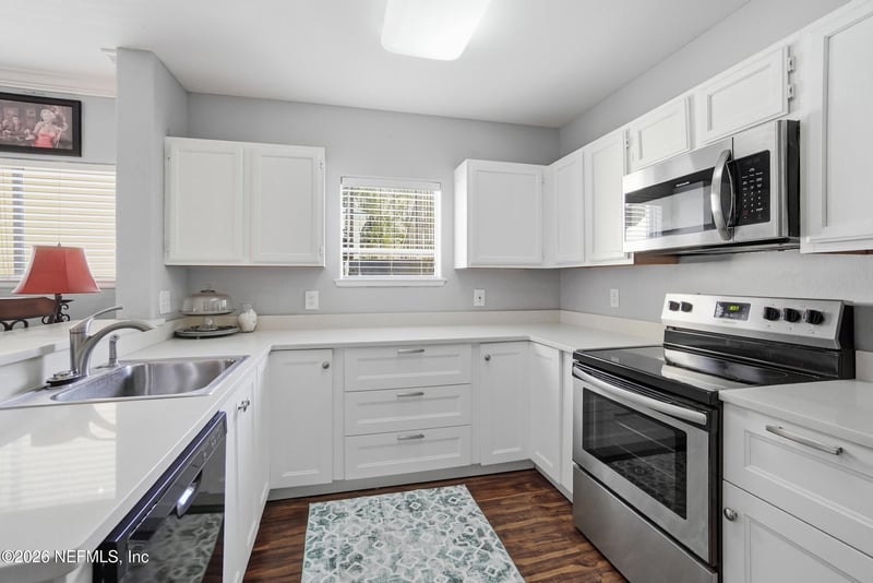 1800 The Greens Way #405, Jacksonville Beach, FL 32250