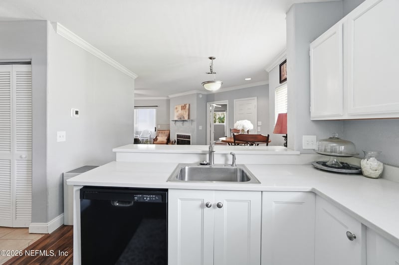 1800 The Greens Way #405, Jacksonville Beach, FL 32250