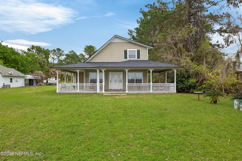 209 Beach Dr, Florahome, FL 32140