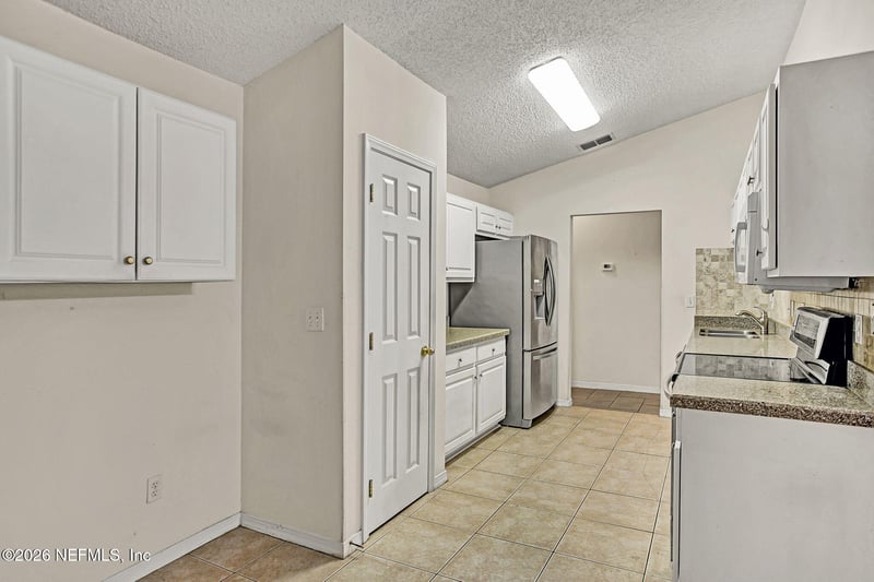 7348 Ironside Dr, Jacksonville, FL 32244