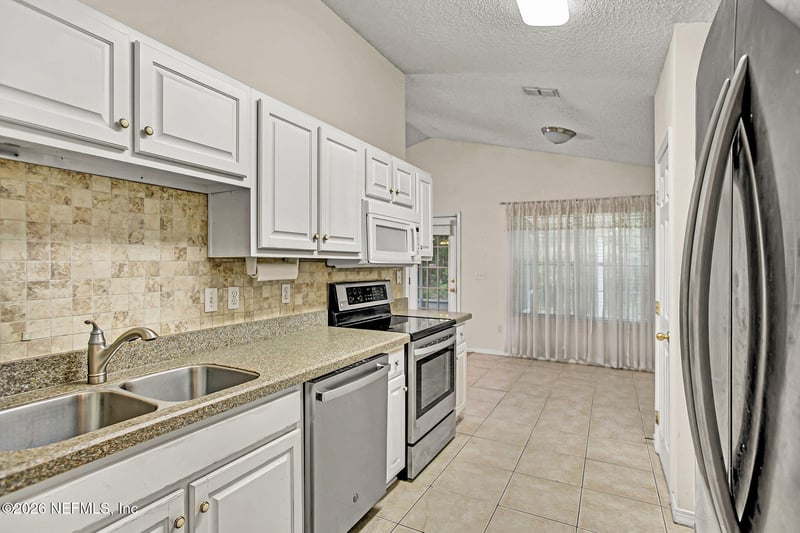 7348 Ironside Dr, Jacksonville, FL 32244